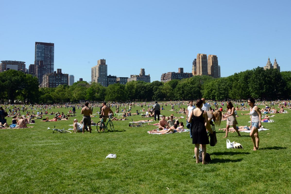 03A Sheep Meadow Is The Largest Lawn Without Ball Fields In Central Park West Side 66-69 St